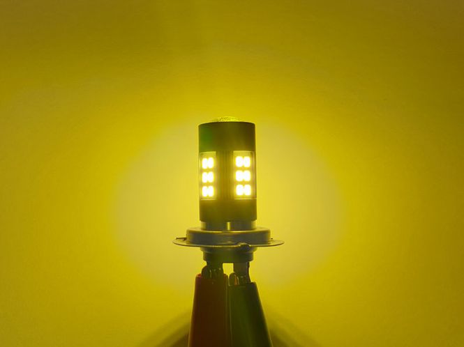 Hovedbilde HB4 Kraftig gul LED 12V 24V